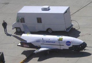X-37B-tumblr_lxk2ntezky1qbnrqd