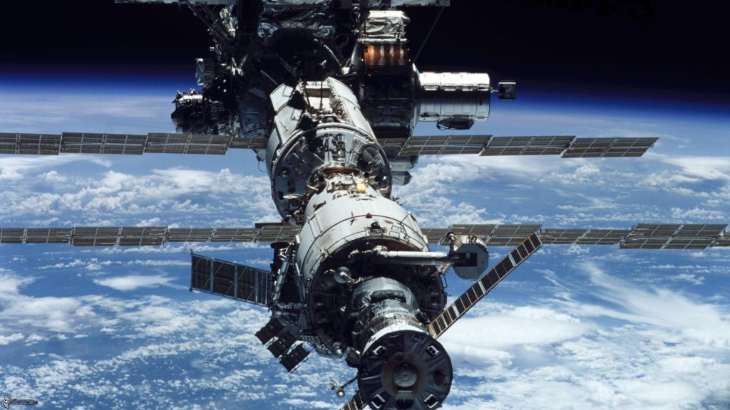 stazione-spaziale-internazionale-iss,-terra-170708