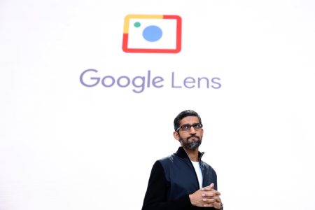 Google presenta la sua nuova invenzione: Lens