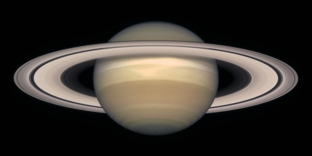 Saturno
