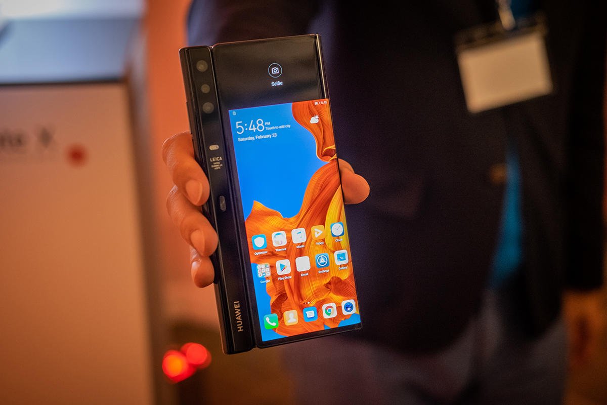 Huawei Mate X Falcon Wing