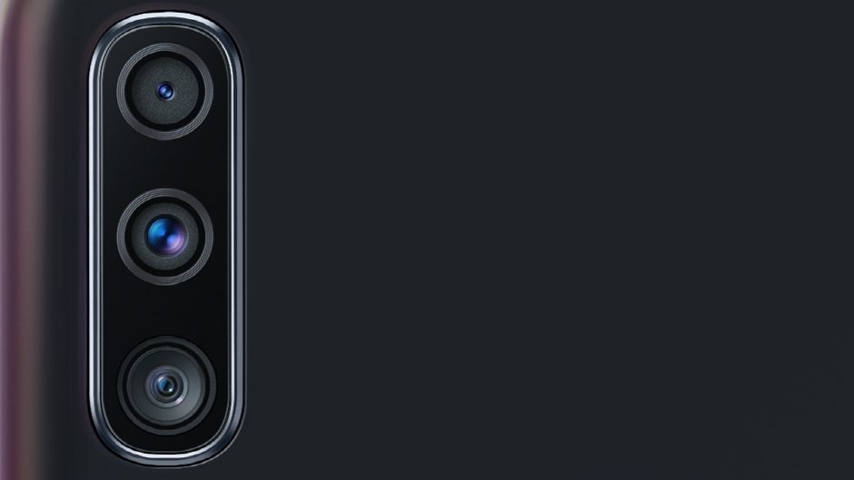 Samsung Galaxy A70's three cameras