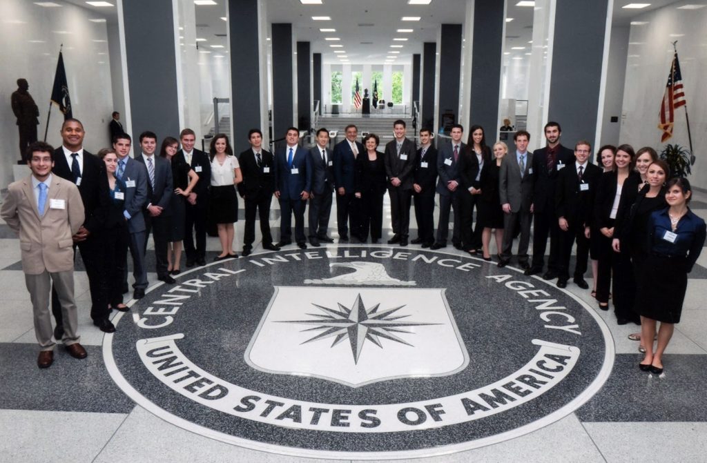 The CIA is hiring - on Social Networks