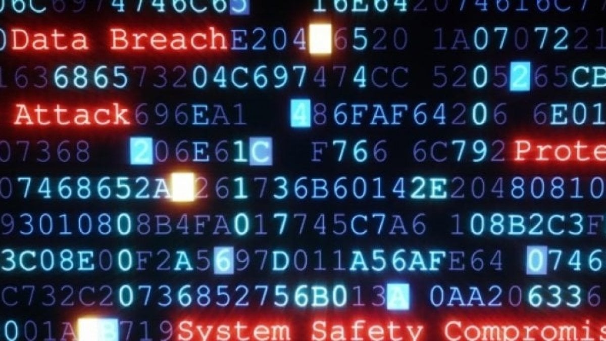 An informatic attack involved over 1,4k mails