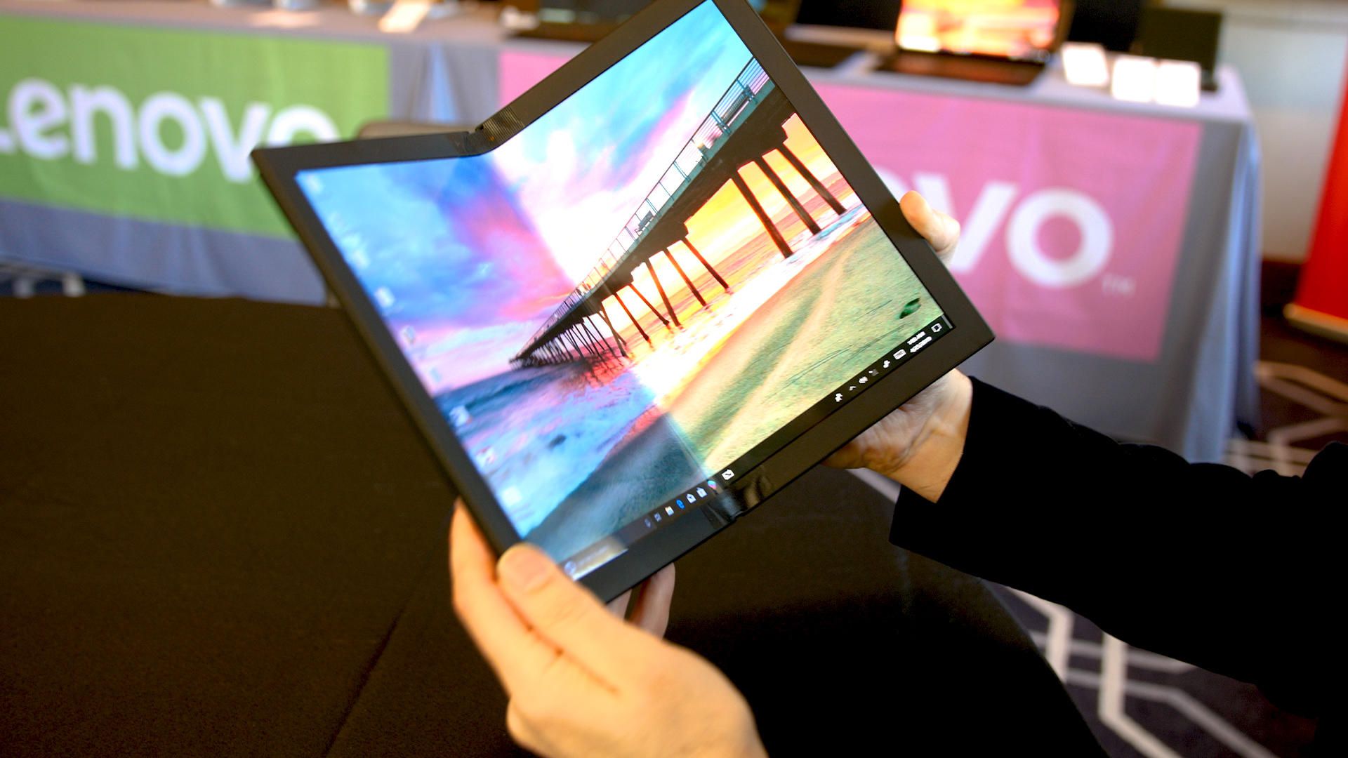Lenovo and the foldable notebook