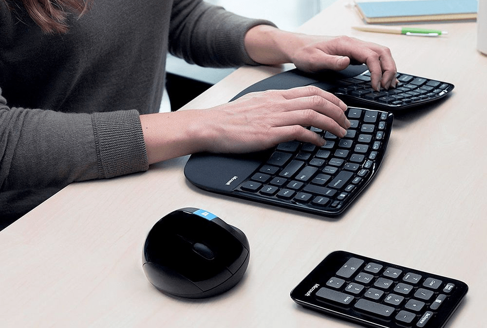 I vantaggi di tastiere e mouse ergonomici
