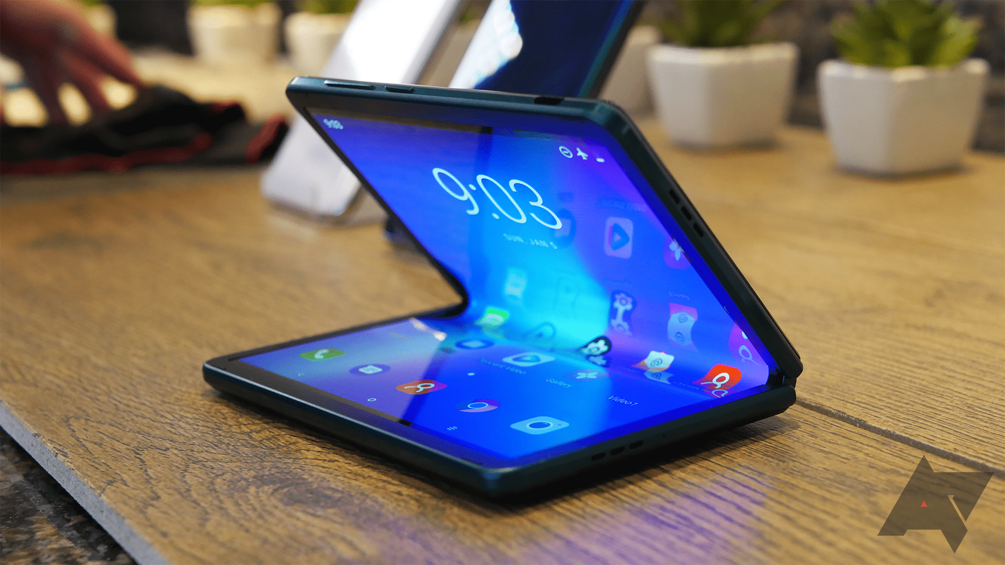 Il nuovo smartphone arrotolabile