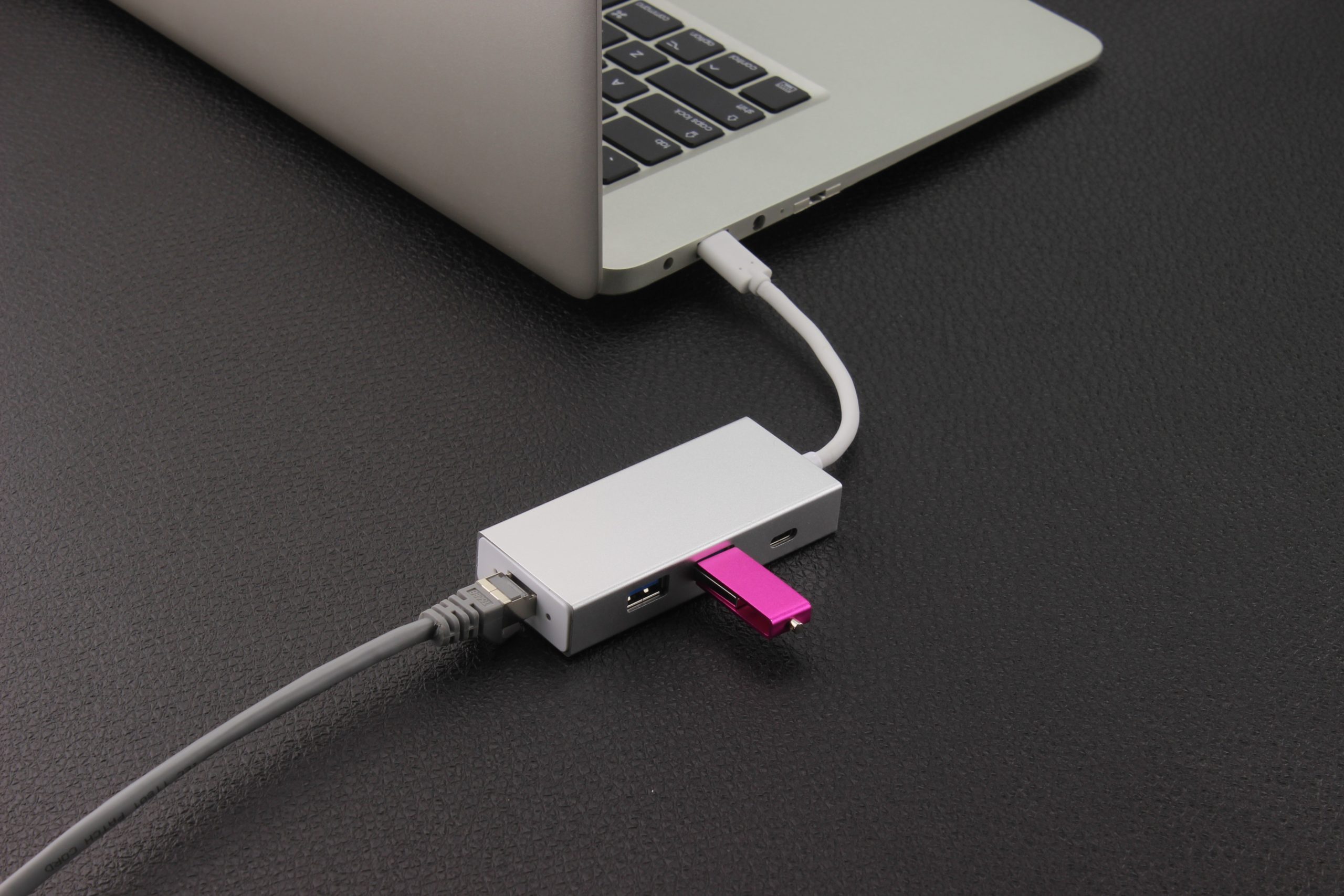 usb per i-phone niente più adattatori