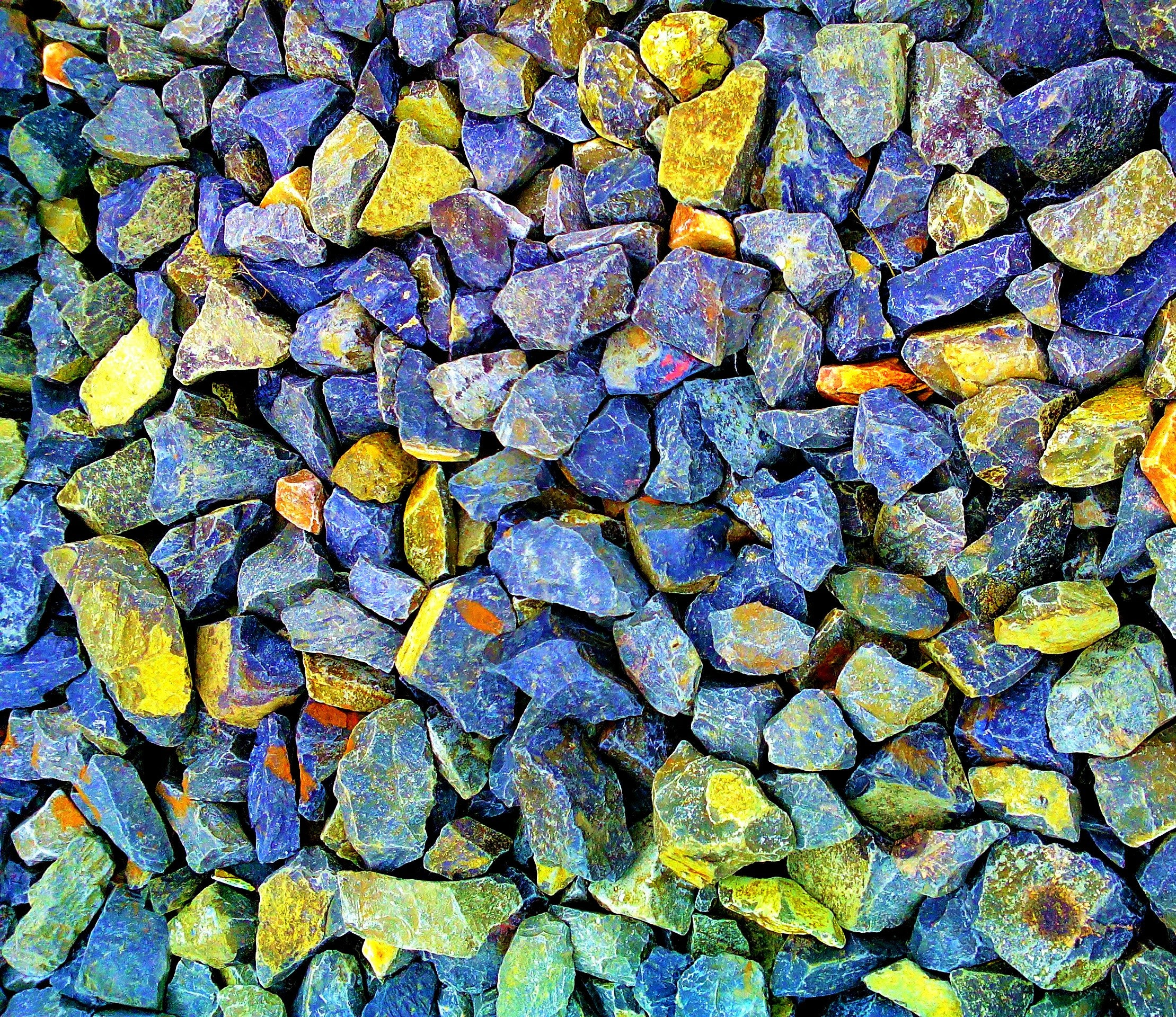 hackmanite cambia colore