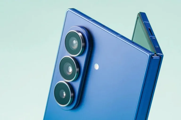 Galaxy Z Fold 8