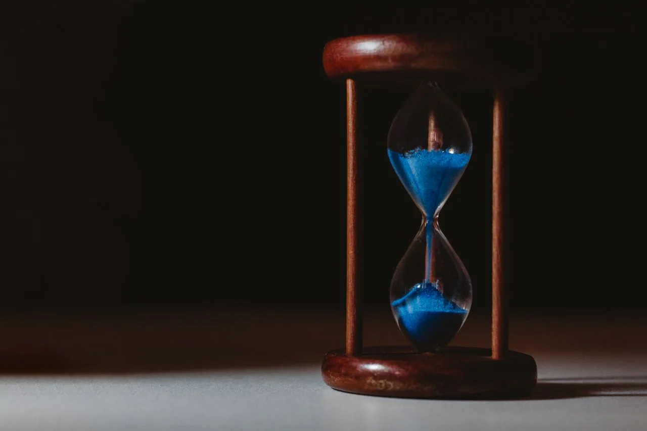 teoria della relatività del tempo
